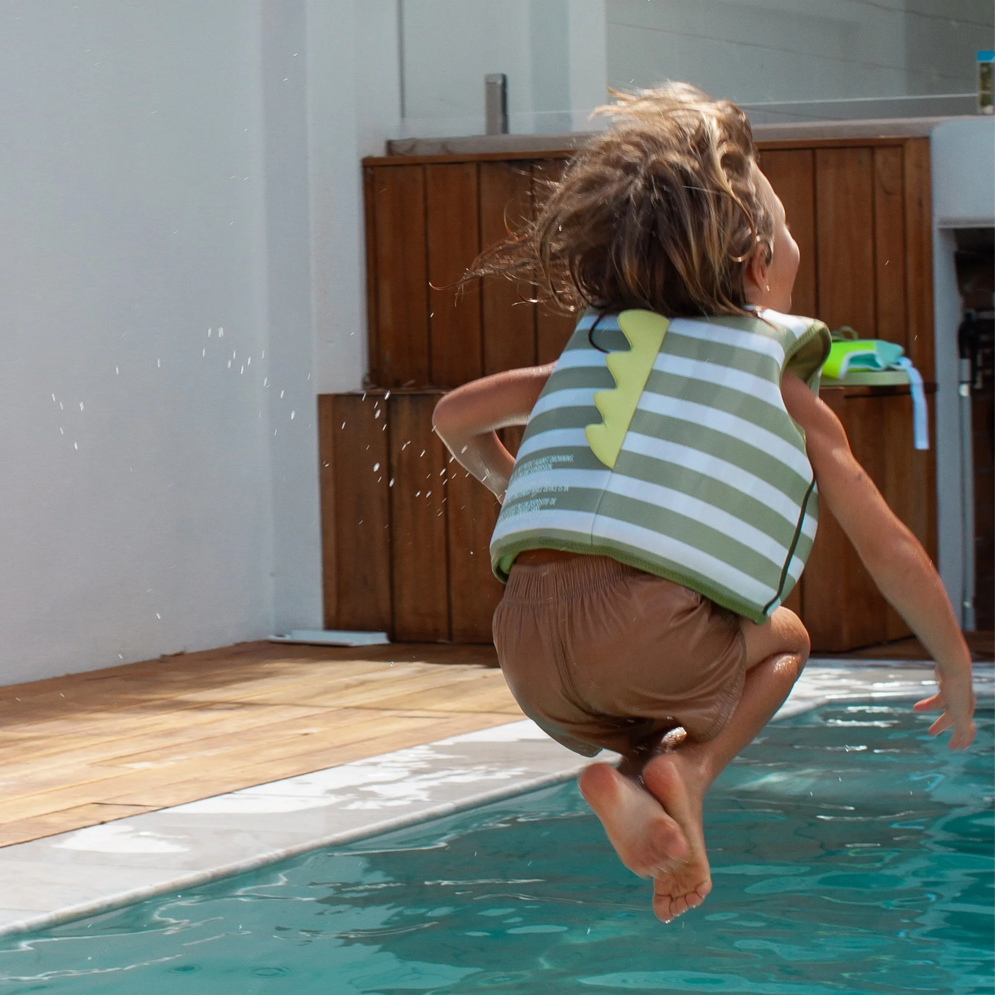 Float Vest 3-6 | Into the Wild Khaki