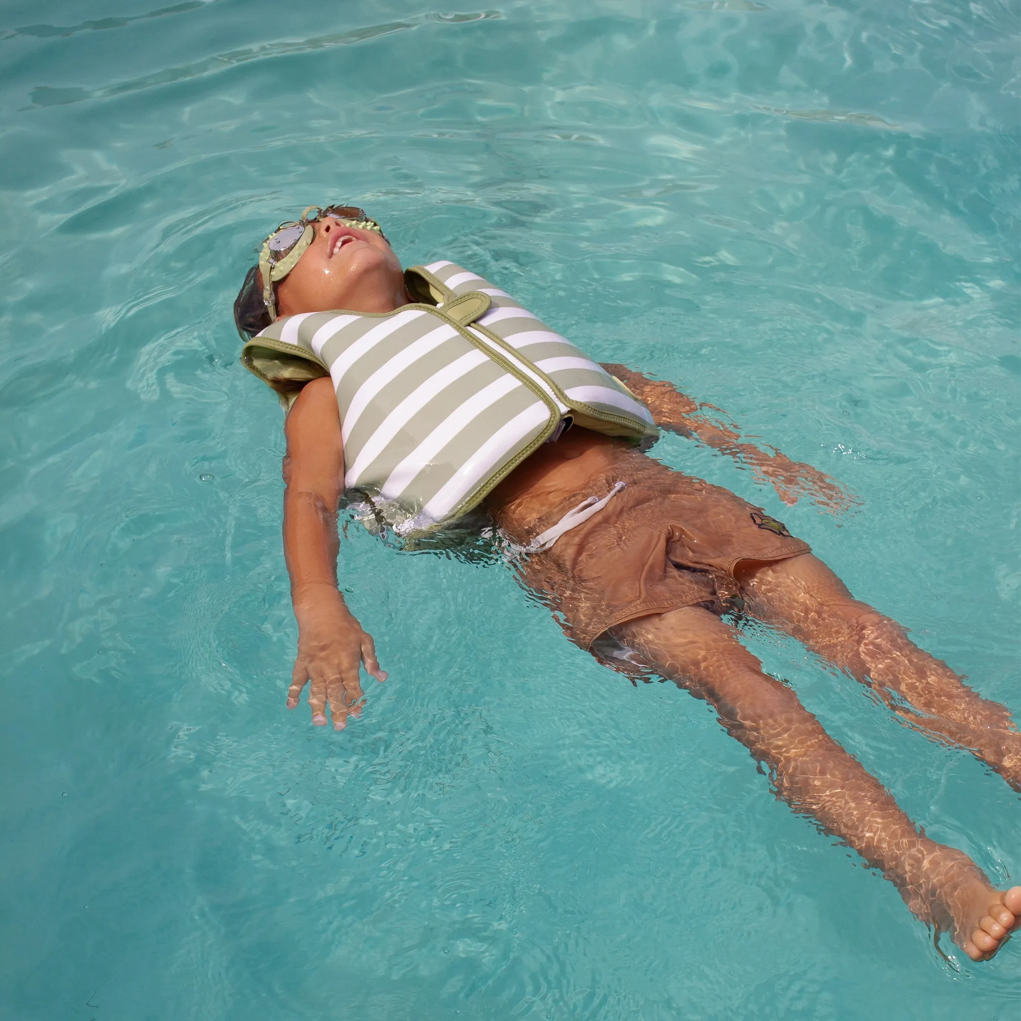 Float Vest 3-6 | Into the Wild Khaki